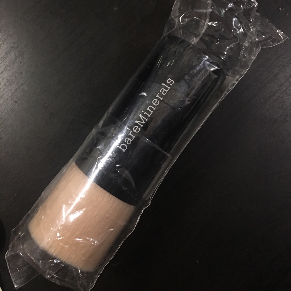 💋 Bare minerals face brush!! 💋